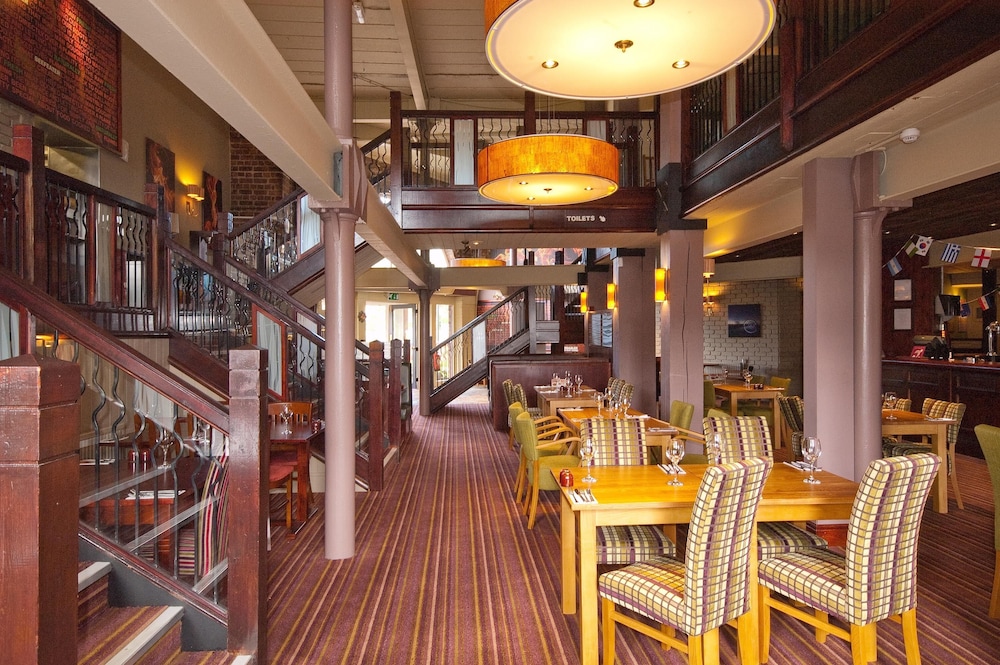 Premier Inn Falkirk Central, photo 21