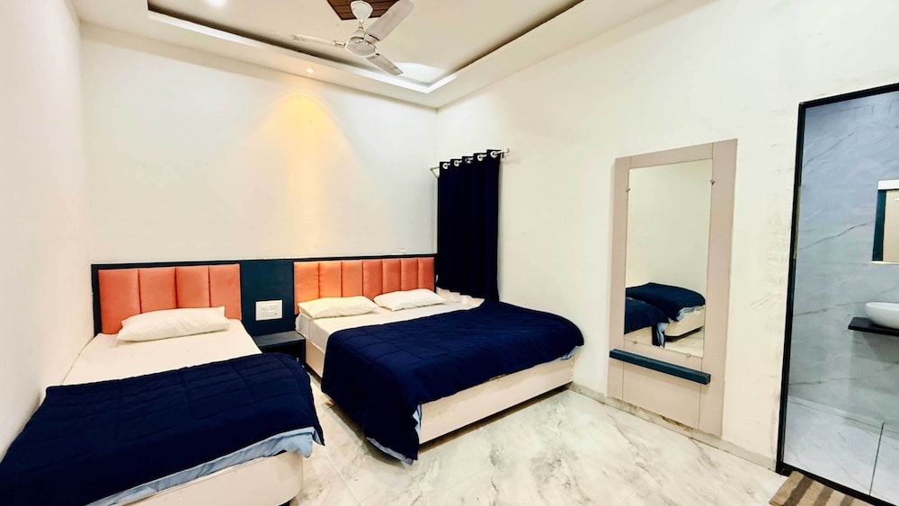 Hotel Raj Inn