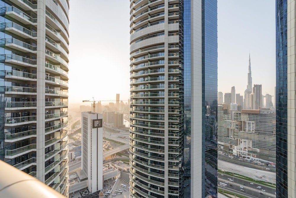 Lux BnB Paramount Tower I Burj Views