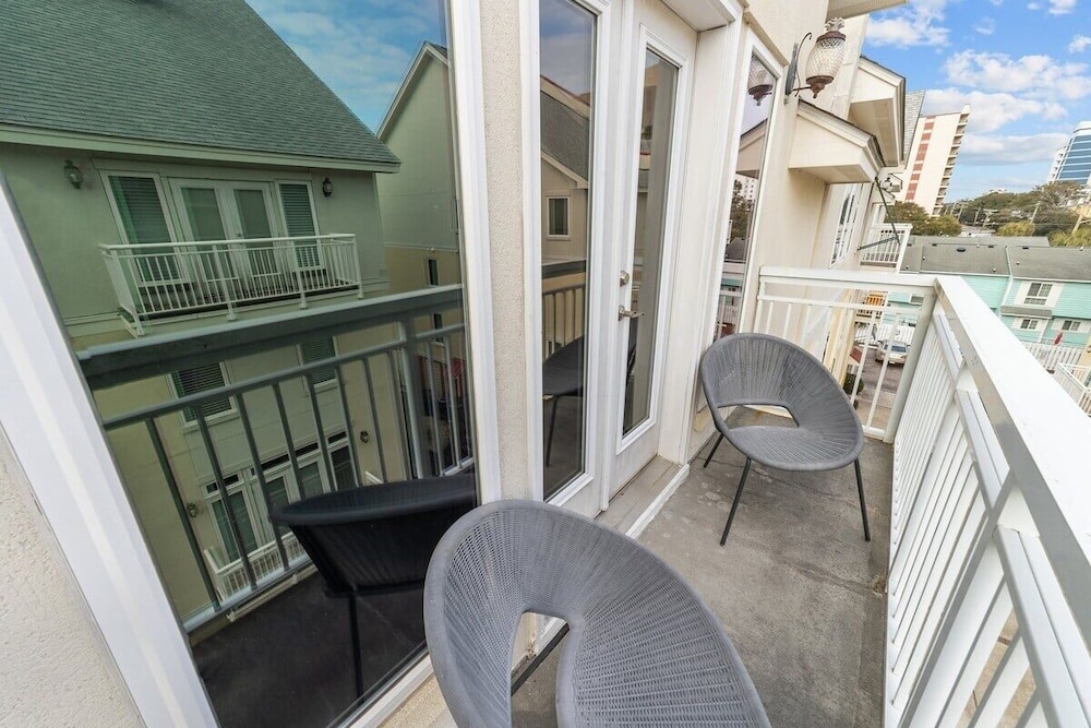 The Village At 74th 3 Bedroom Home