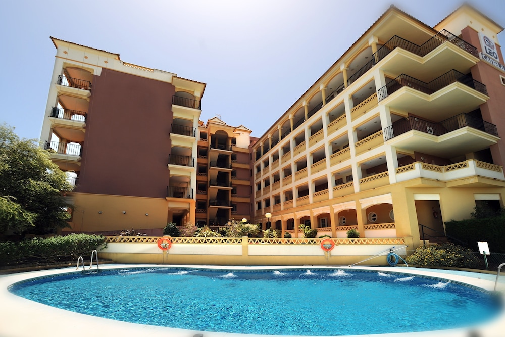 Hotel Apartamentos Leo Canela - Image 1