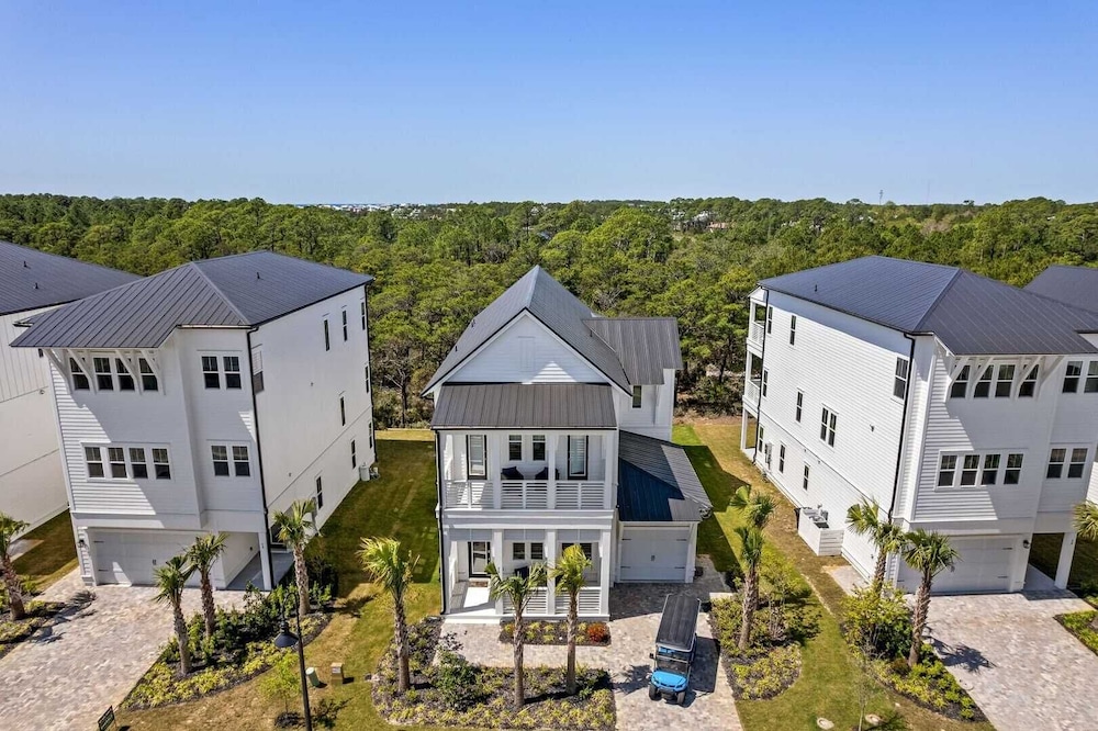 Newly Built 4bdr Arcade Blue Mountain Beach Bluewater Bliss by Avantstay