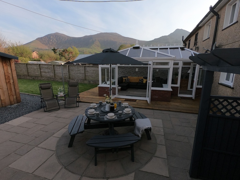 Mor a Mynydd