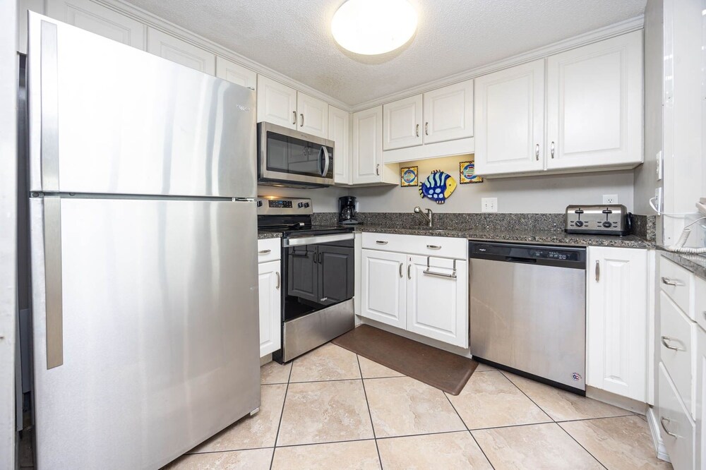 Island Winds East 301 3 Bedroom Condo