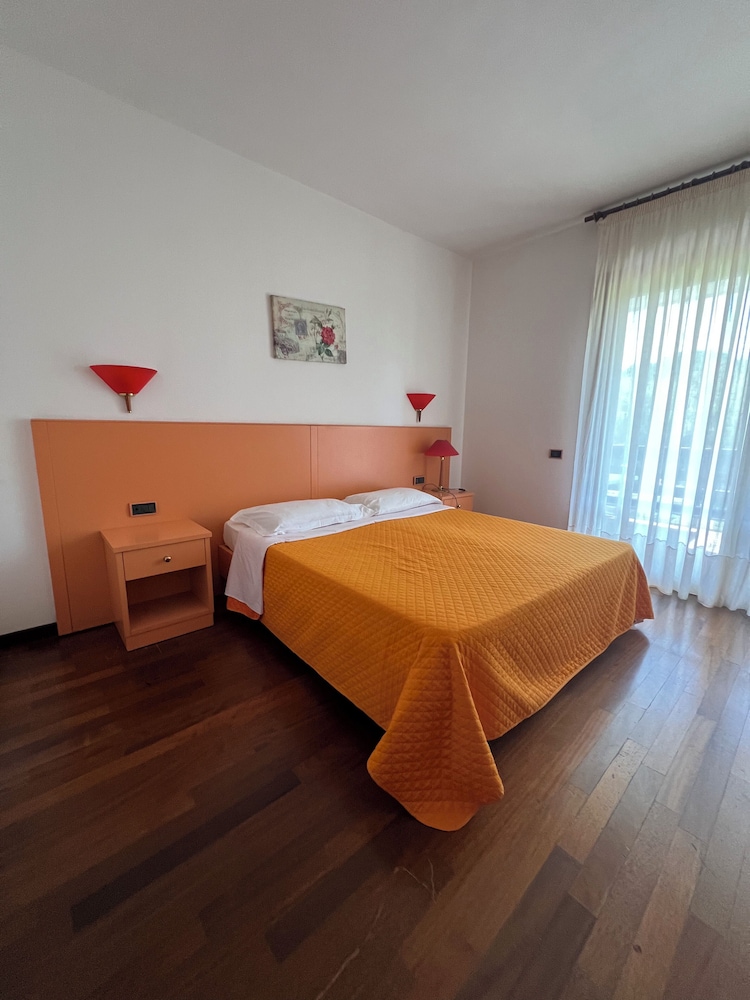 Hotel Verdeneve
