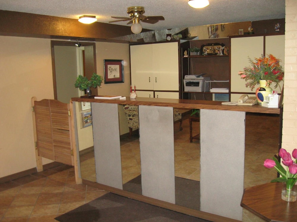 Candlelight Inn by Capital O Scottsbluff