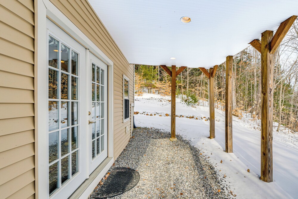 Ski, Hike & More: White Mountains Family Home