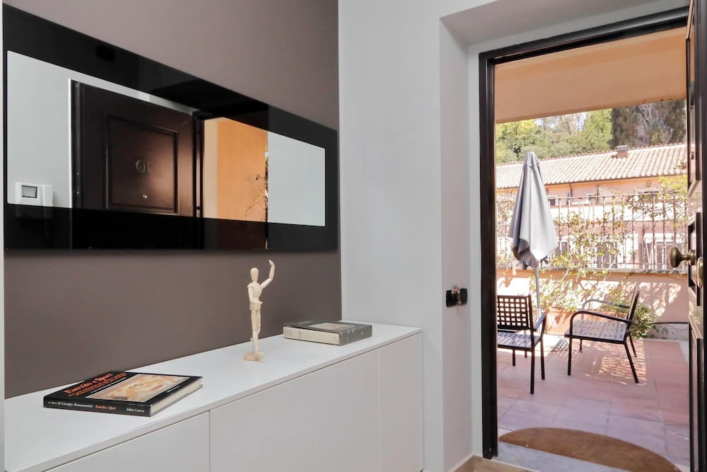 A10 Piazzetta Margutta - A10 - My Extra Home