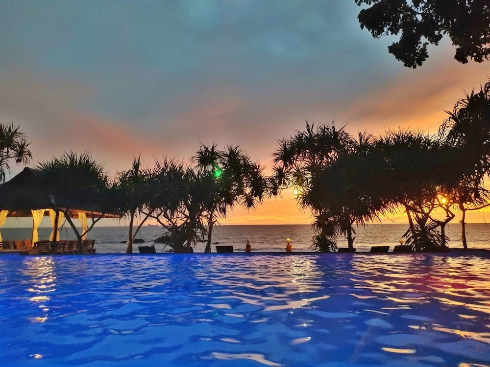 Lanta Miami Resort