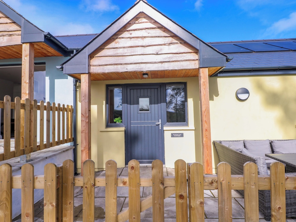Razor Clam Cottage