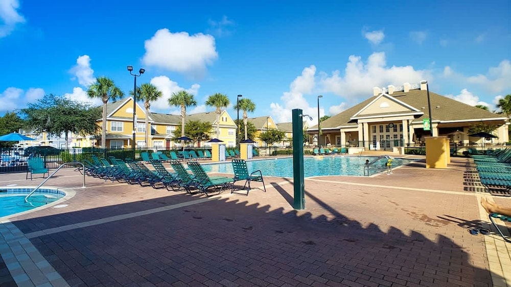 Relaxing 3BR Haven for 8 at Seven Dwarfs