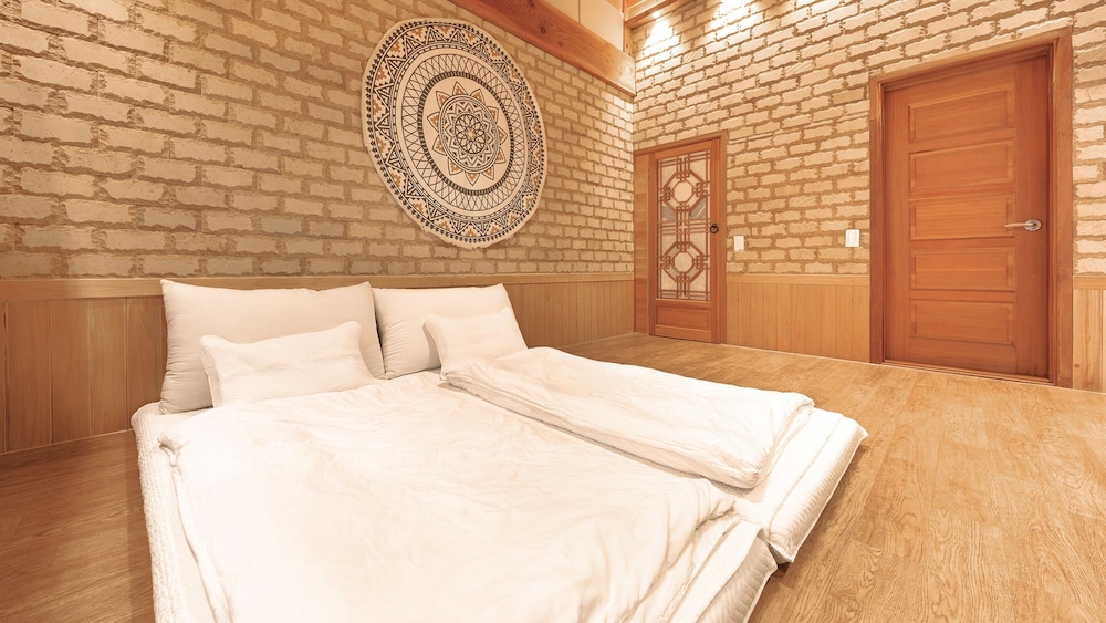 Yangpyeong Agni Choshi Mae Hanok Stay