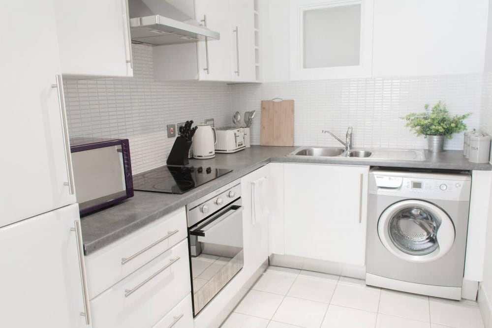 Host Apartments Standish Street Place