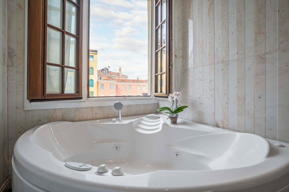 Tolentini Terrace by Wonderful Italy