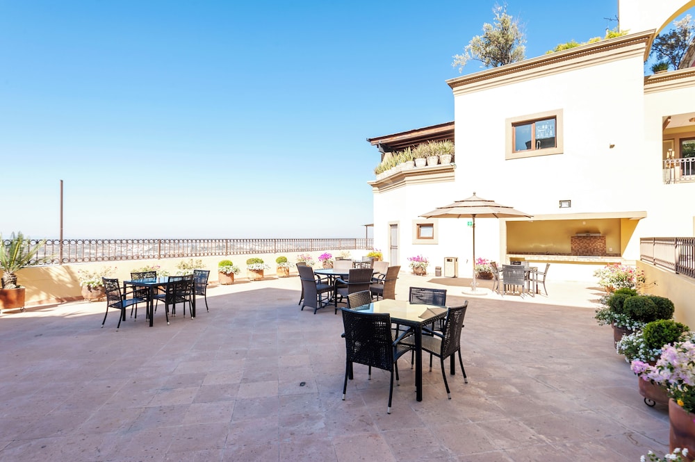Caracol 37 Luxury Condo view 5