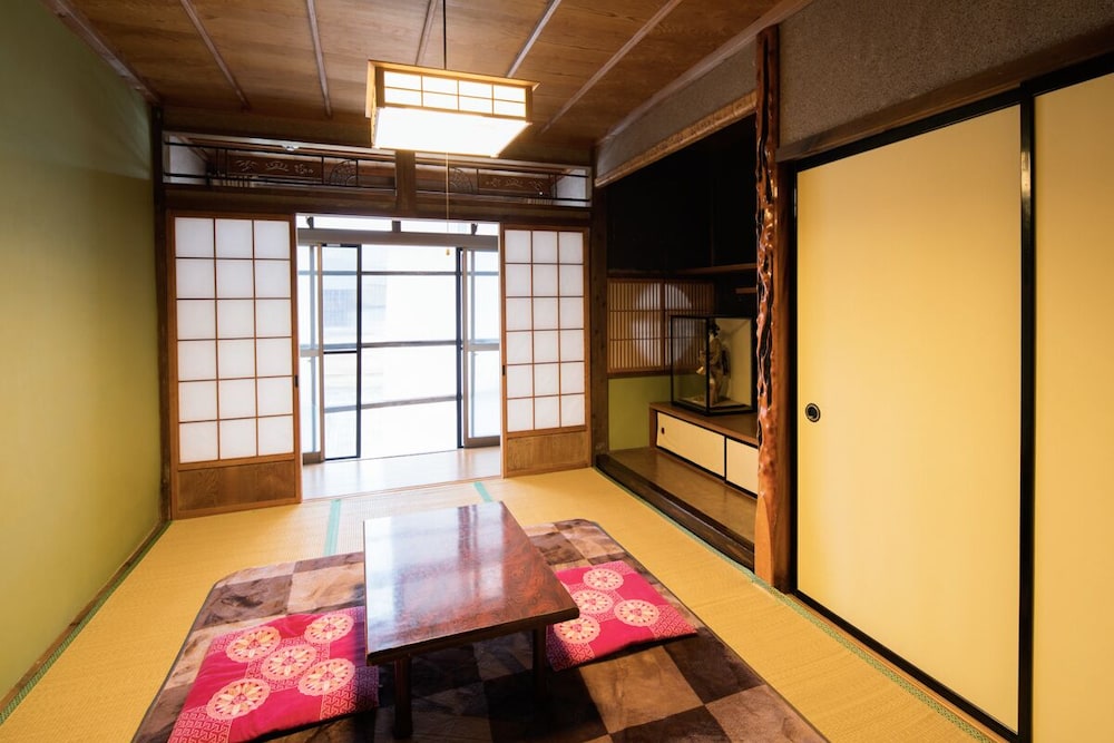 Shirakawago Gassho-house NODANIYA view 2