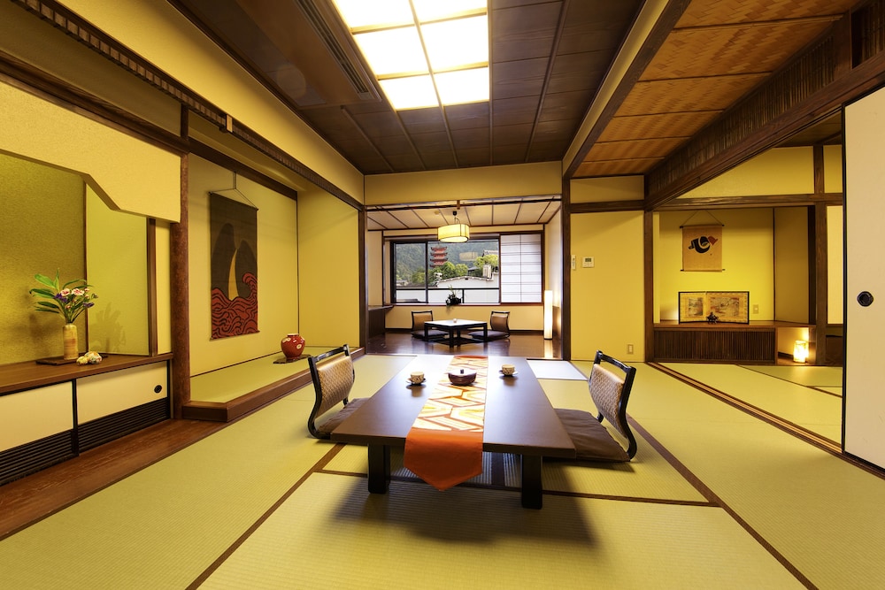 Miyajima Kinsuikan