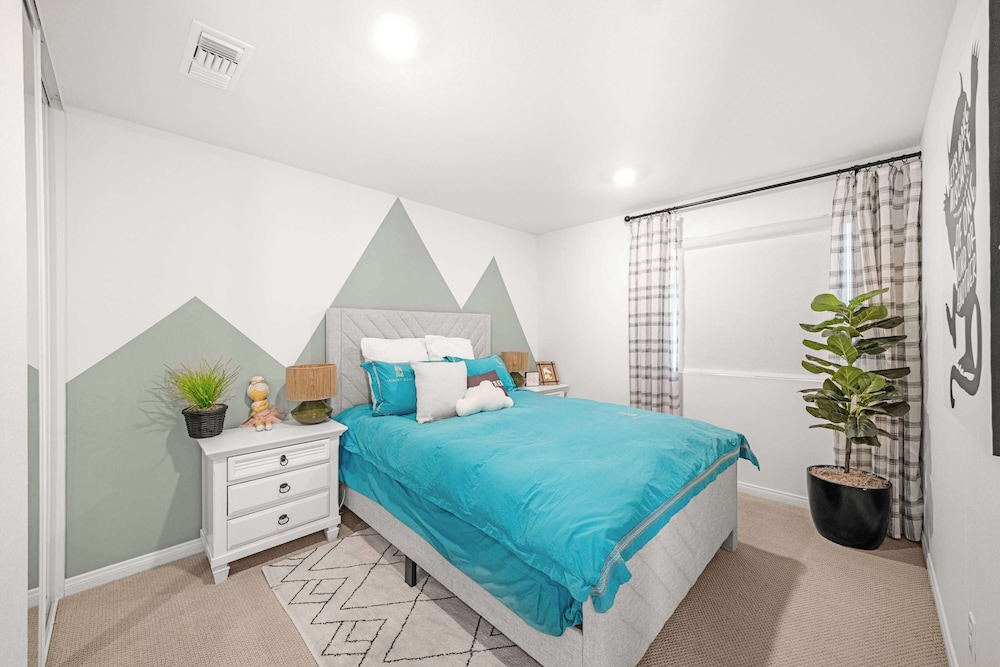 @ Marbella Lane - Rejuvenating Single-family Home