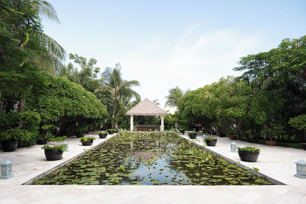 Allezboo Beach Resort & Spa