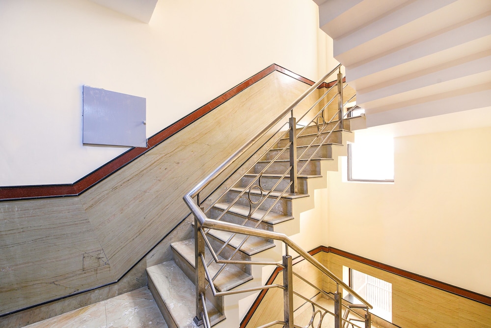 Fabhotel Rudraksh Residency