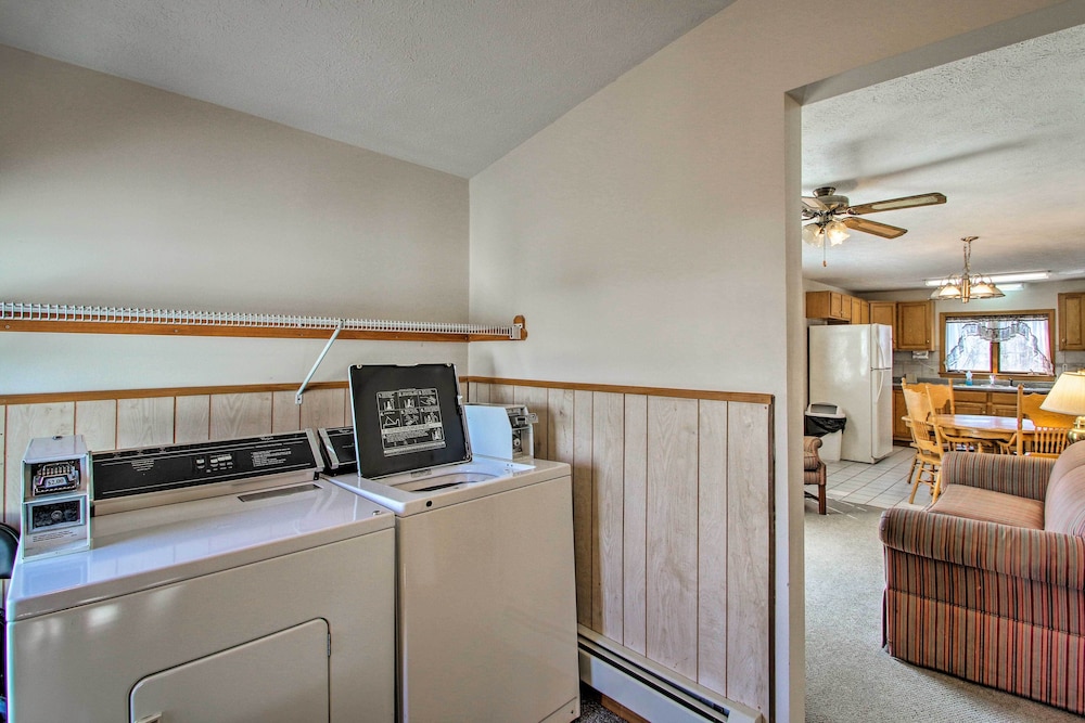 Apt in Old Orchard Beach - Walk to Bay + Pier