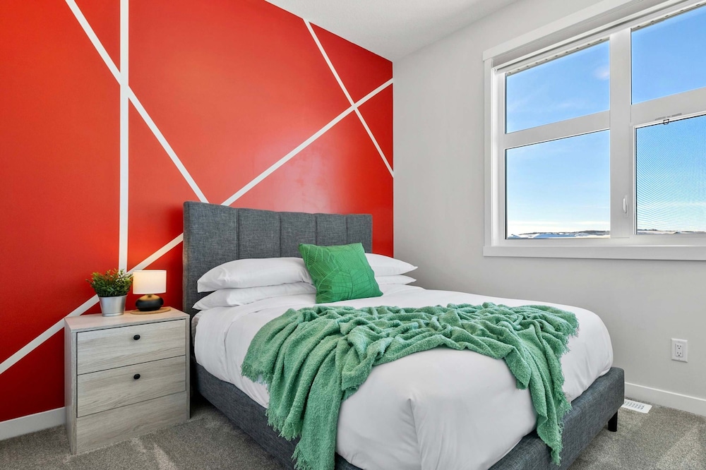 The Belmont Luxury NEW Home Free Indoorparking
