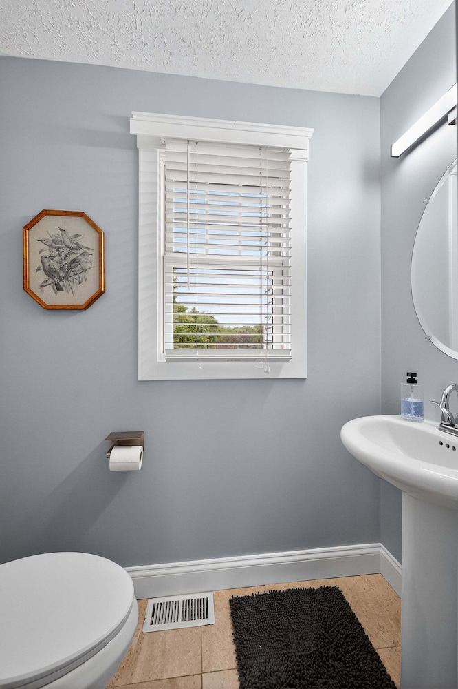Waterfront Kent Island Retreat 5BR Sleeps 12 Near Weddings Annapolis