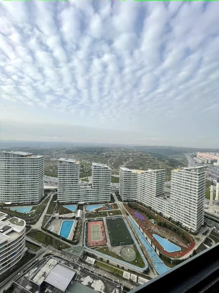 Brand-new Luxurious Studio Near Mall of Istanbul