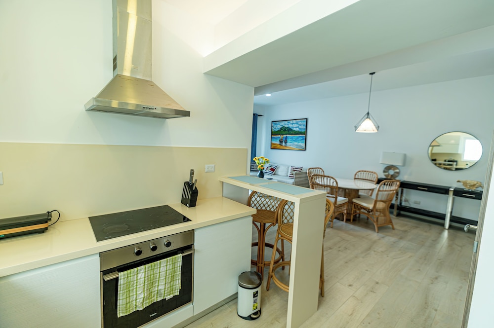 Playa Coral Condo in Paradise F22 view 4