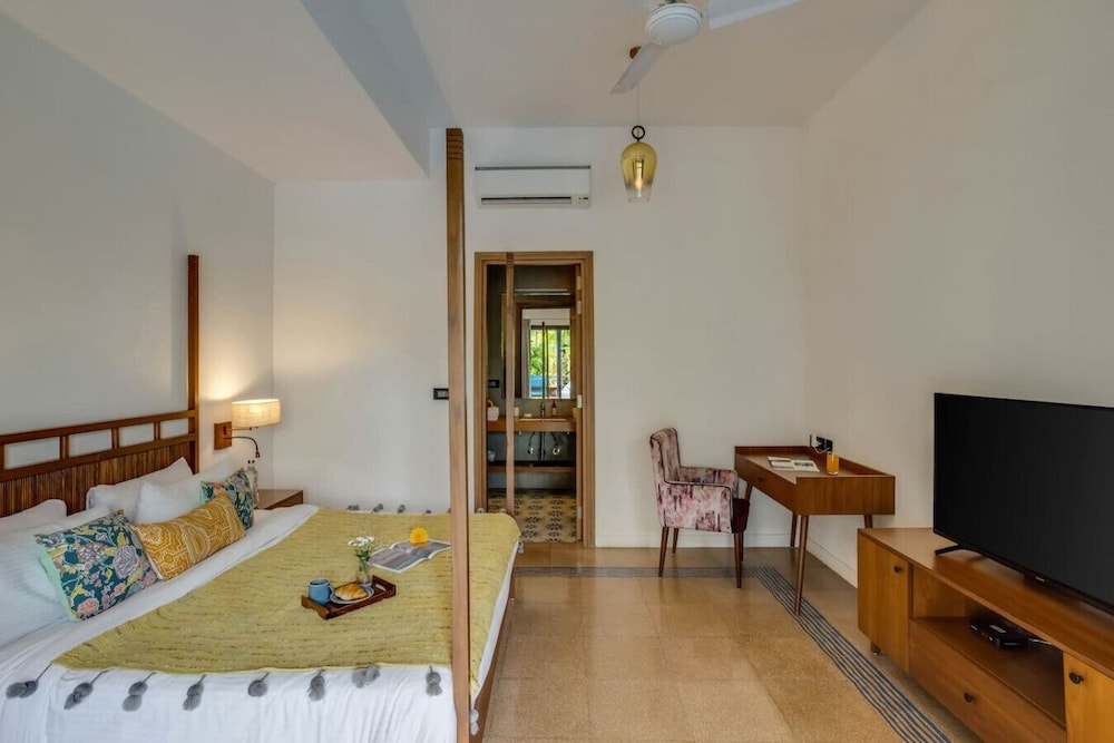 Villa Ayana 5bhk With Pool and Near the Beach