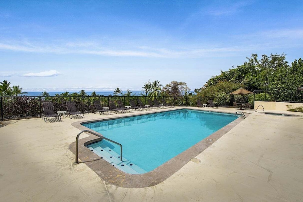 Ocean and Golf Course Views - Top Floor -vrkcv