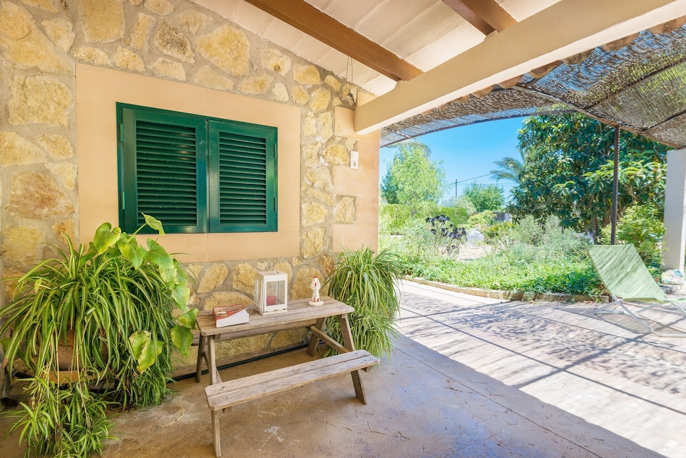 Villa in Campanet With Private Pool & Tennis