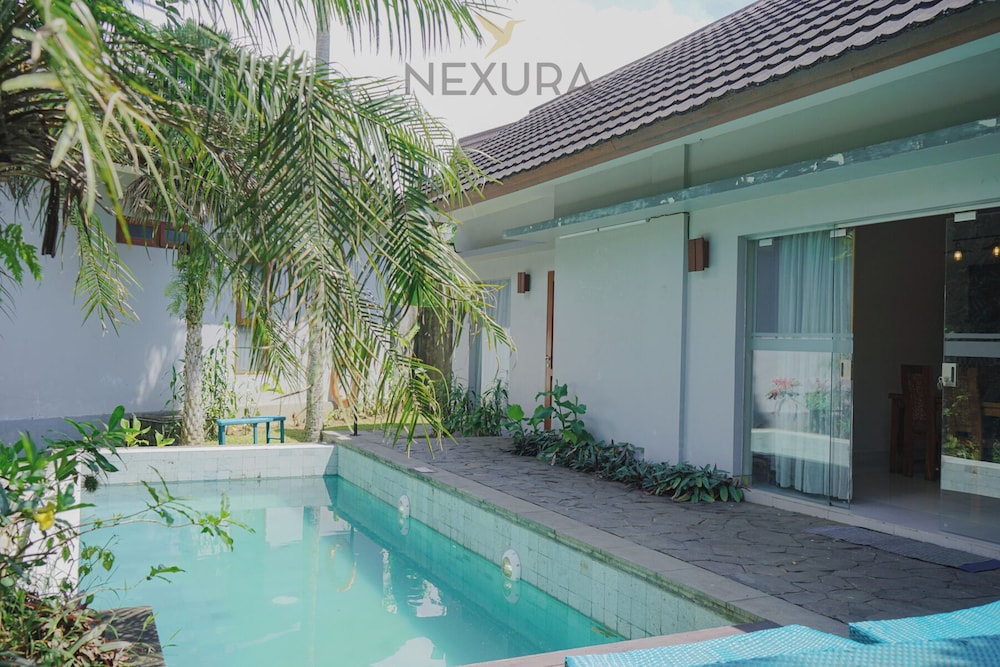 Jambu Klutuk Resort