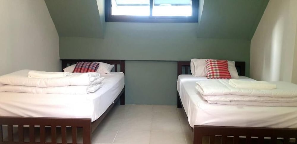 Asoke Montri Hostel