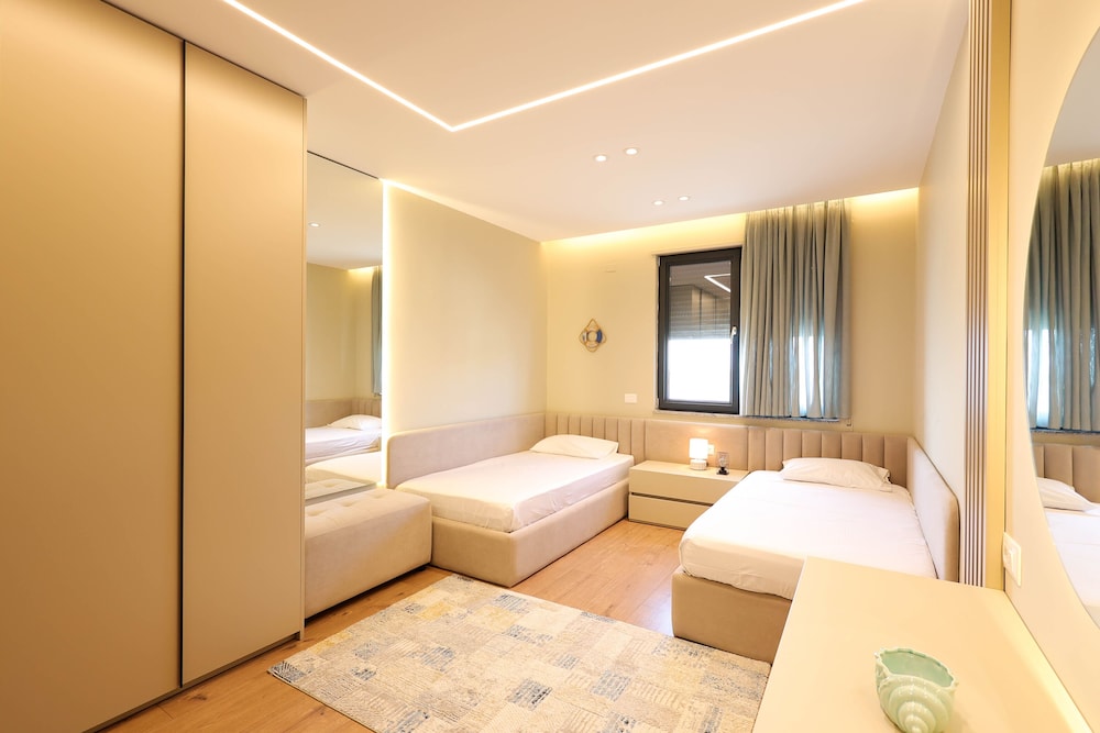 Grandstay Apartments 26