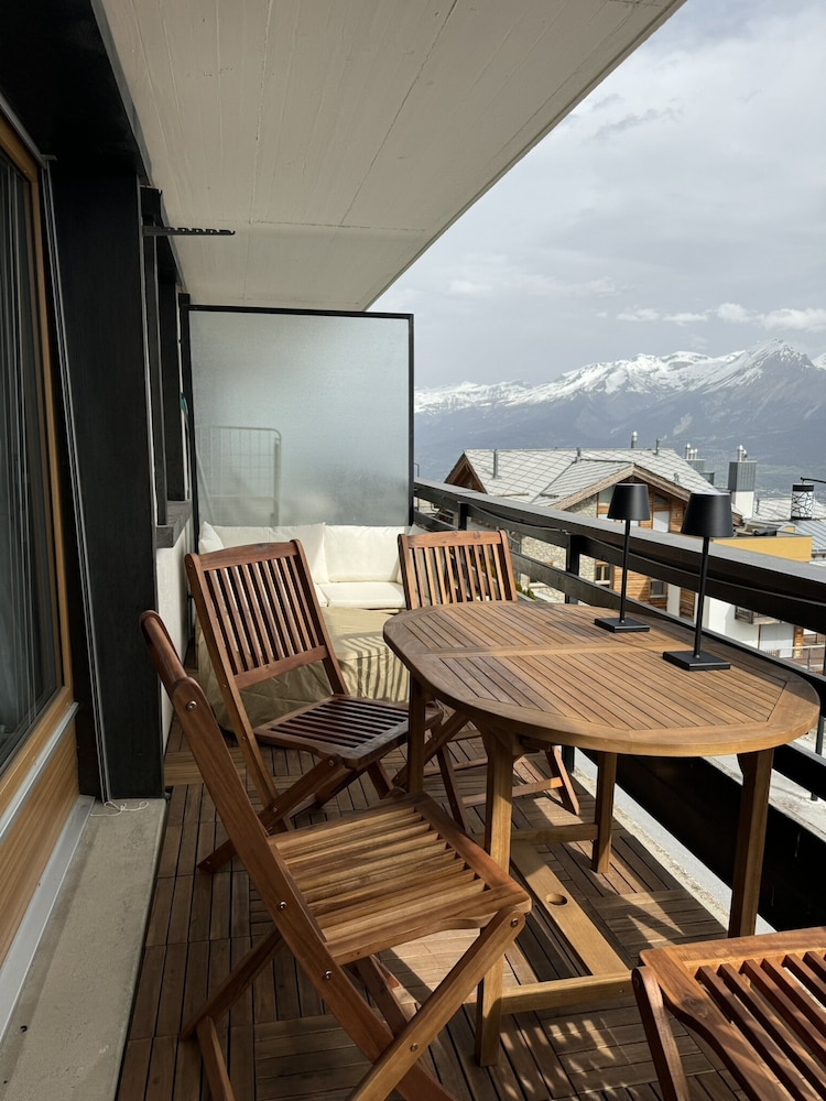 Lovely Apartment in Valley and Hills