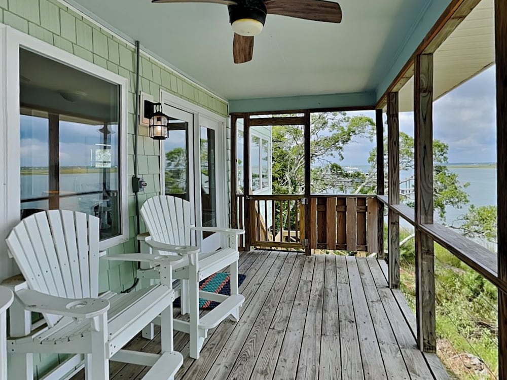 The Hydeaway by Topsail Realty