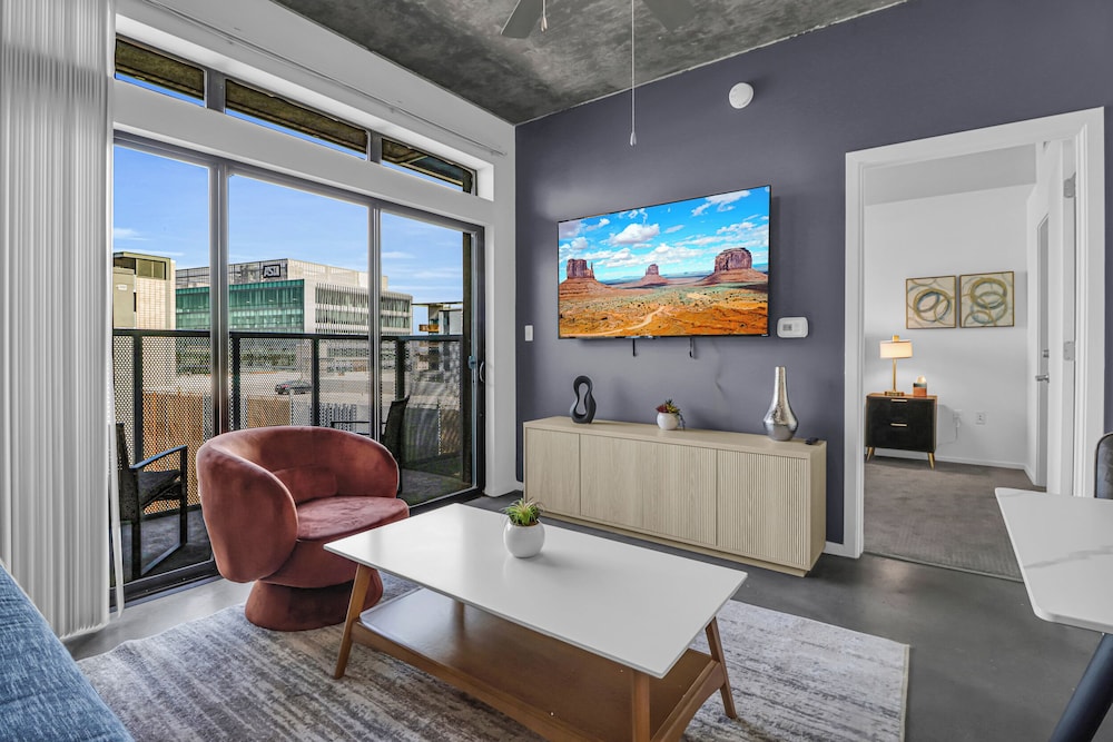Phoenix Urban Luxury Escape