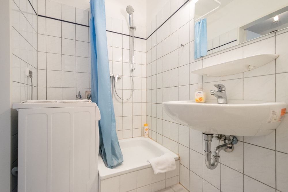 Frankfurt Vacations - Fair Apartments - Property Image 14
