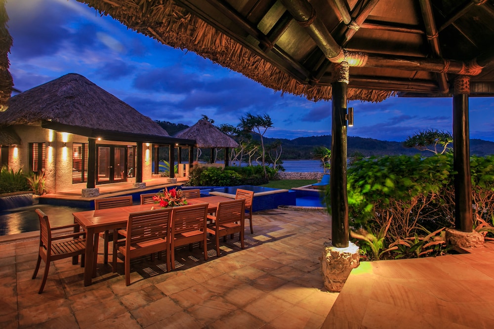 Wavi Island Villas - Image 2