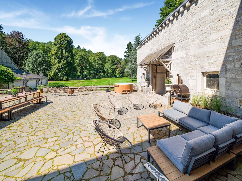 Castle in Ferrieres With Pond Garden