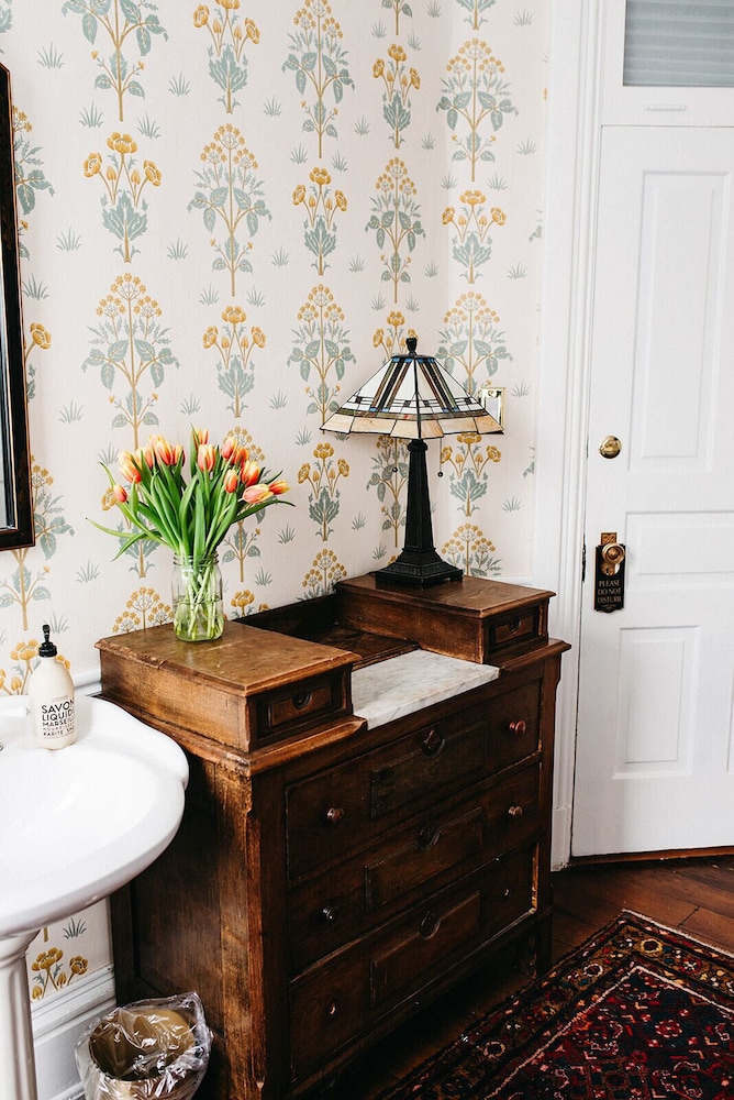 Ellerbeck Mansion Bed & Breakfast