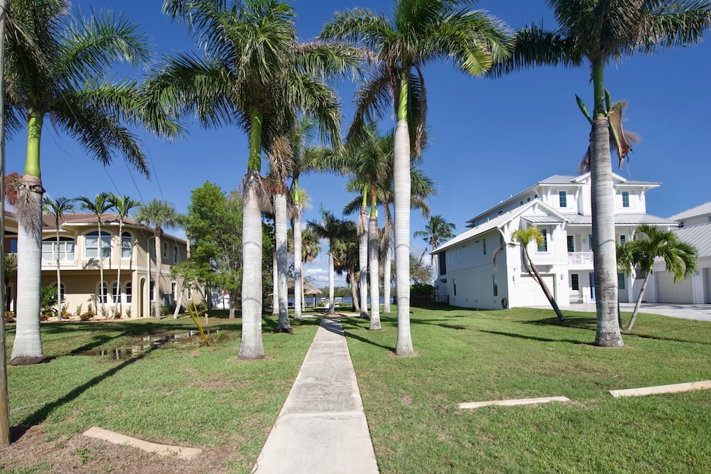 Beach Paradise Getaway
