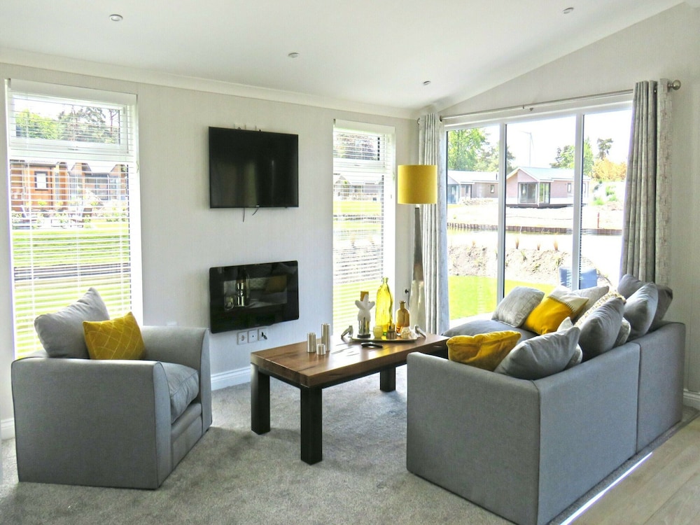 Modern Chalet With Dishwasher, 6km From Elburg view 5