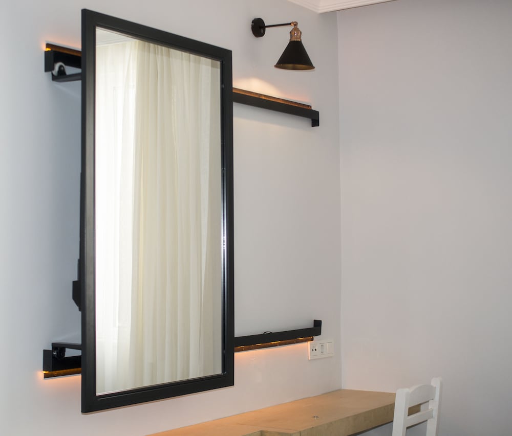 Hot Budget - Image 18