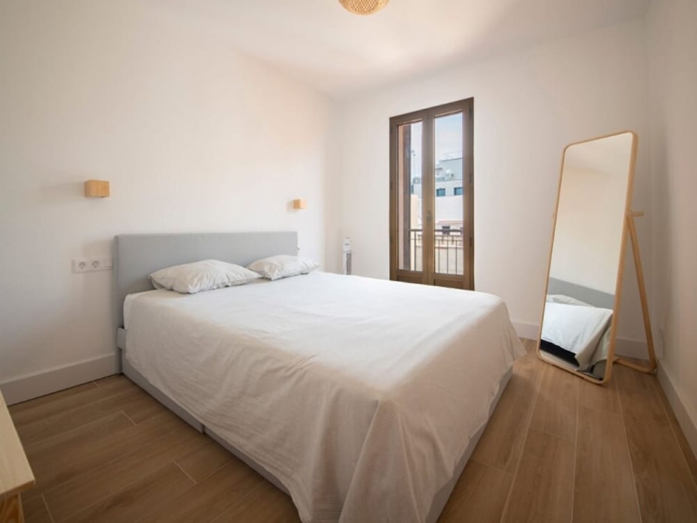 Th04 Atico con Terraza y Aire Acond en Taragona