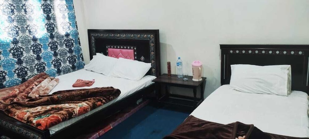 Kashmir Inn Guest House view 3