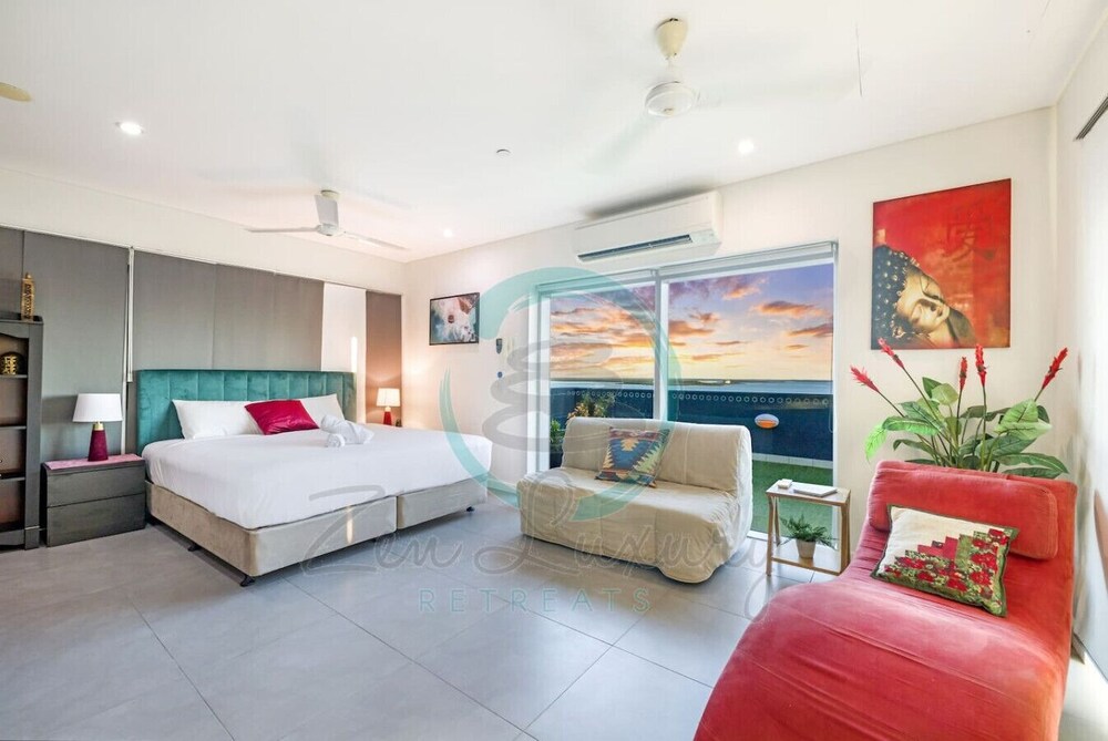 The Lava Lounge Panoramic Rooftop Holiday Retreat