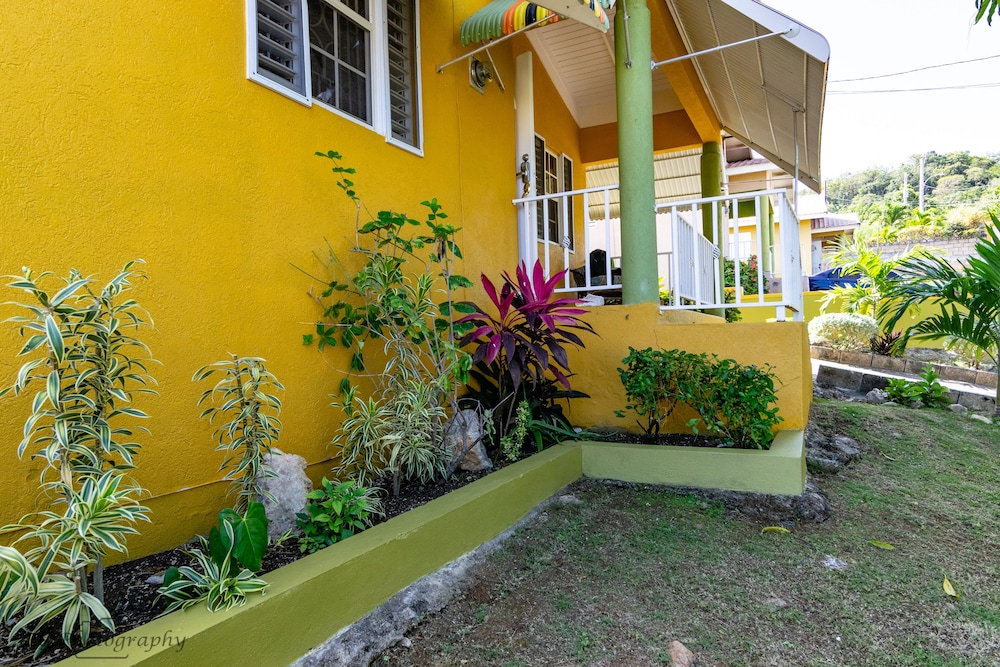 St Mary Mins Away From Ocho Rios 2 bed Ocean View Villa