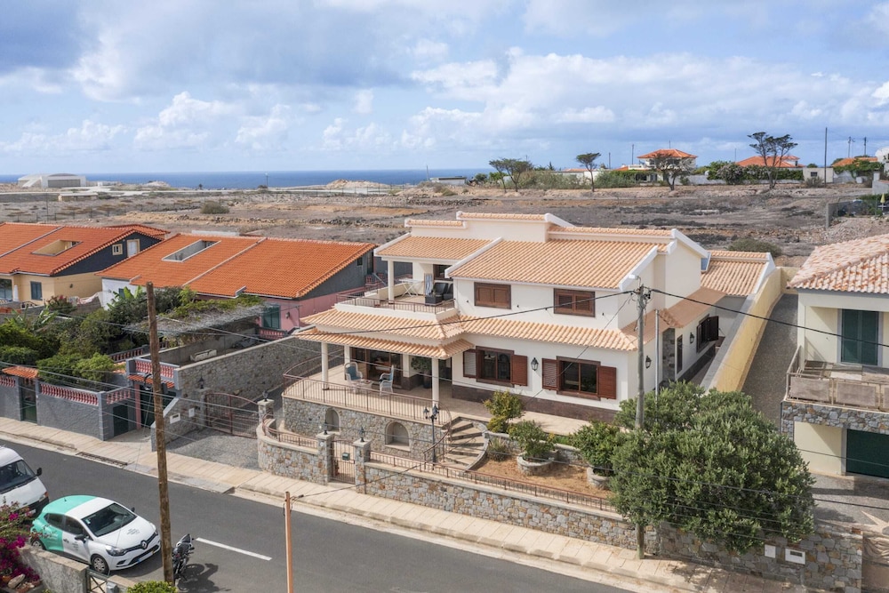 Villa Areal I in Porto Santo view 3